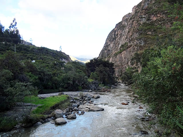 Peña de las Águilas rock formations at Puente Reyes, Boyacá